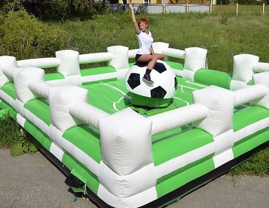 Fußball-Rodeo mieten Halle-Salle und Leipzig Fußball-Rodeo mieten Halle-Salle und Leipzig